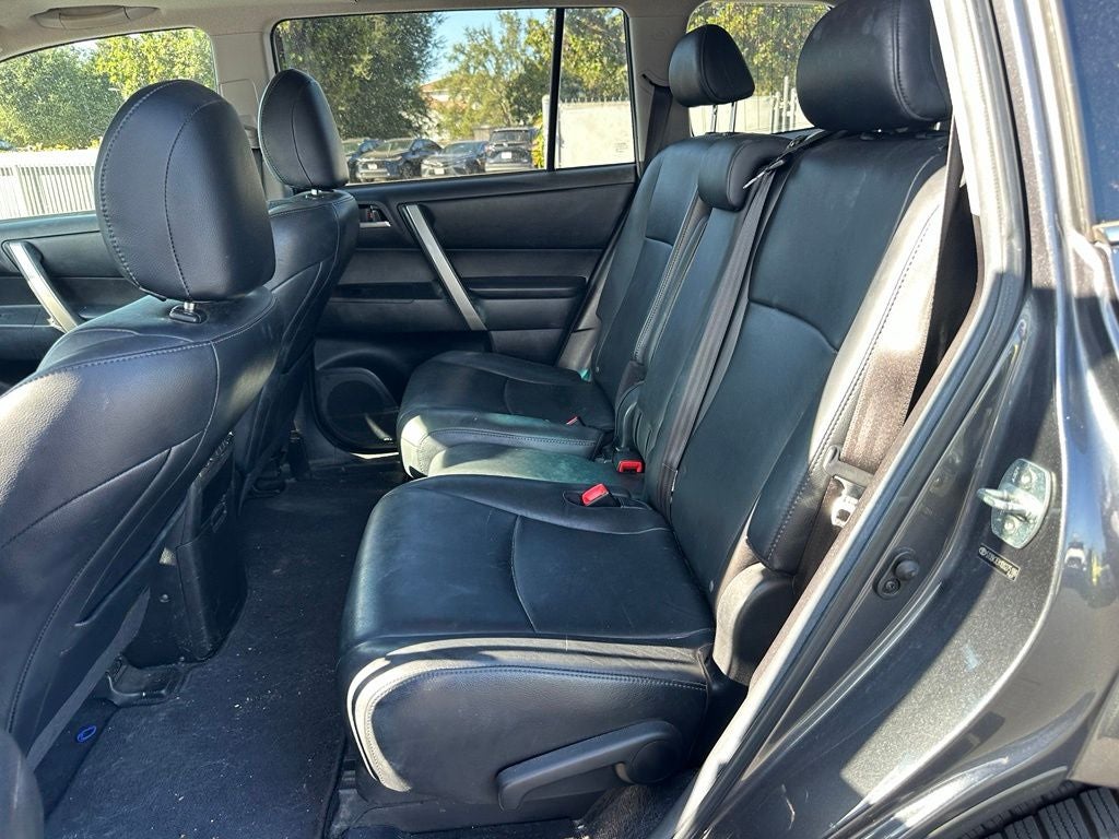 2013 Toyota Highlander SE