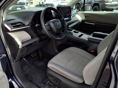 2024 Toyota Sienna LE 8 Passenger