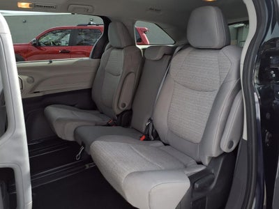 2024 Toyota Sienna LE 8 Passenger