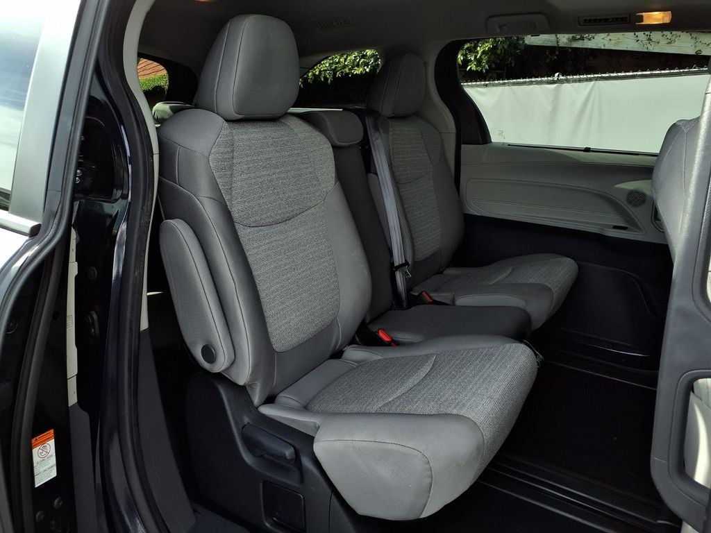 2024 Toyota Sienna LE 8 Passenger
