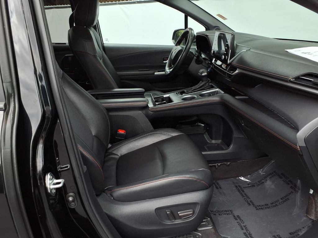 2024 Toyota Sienna XSE 7 Passenger