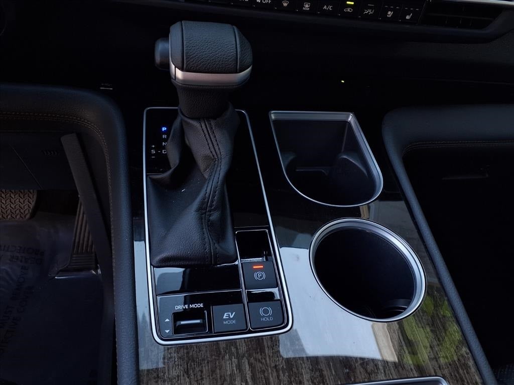 2025 Toyota Sienna Platinum 7 Passenger