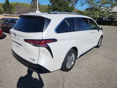 2023 Toyota Sienna Platinum 7 Passenger