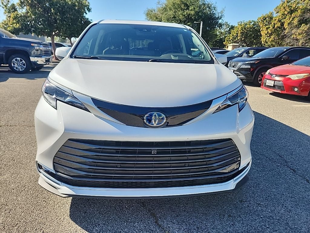 2023 Toyota Sienna Platinum 7 Passenger