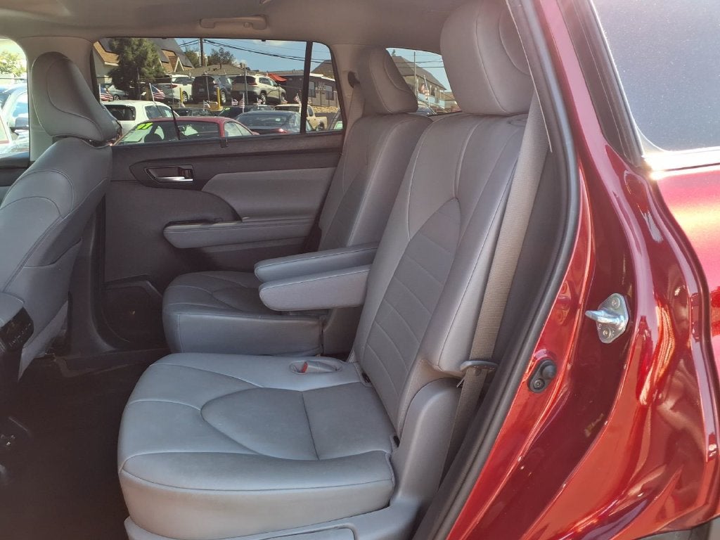 2021 Toyota Highlander Hybrid XLE