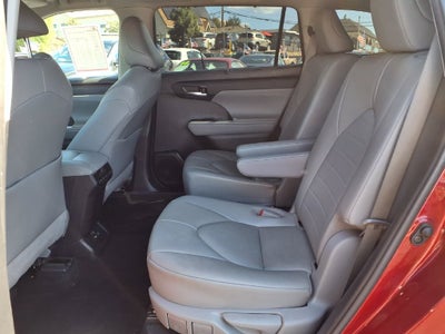 2021 Toyota Highlander Hybrid XLE