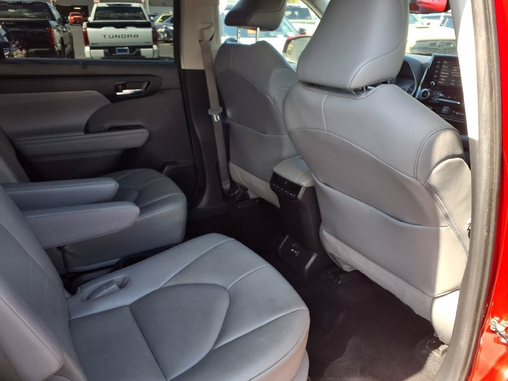 2021 Toyota Highlander Hybrid XLE