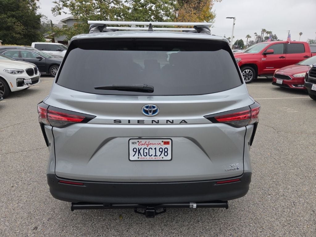 2021 Toyota Sienna XLE 8 Passenger