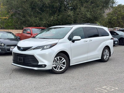 2025 Toyota Sienna XLE 7 Passenger