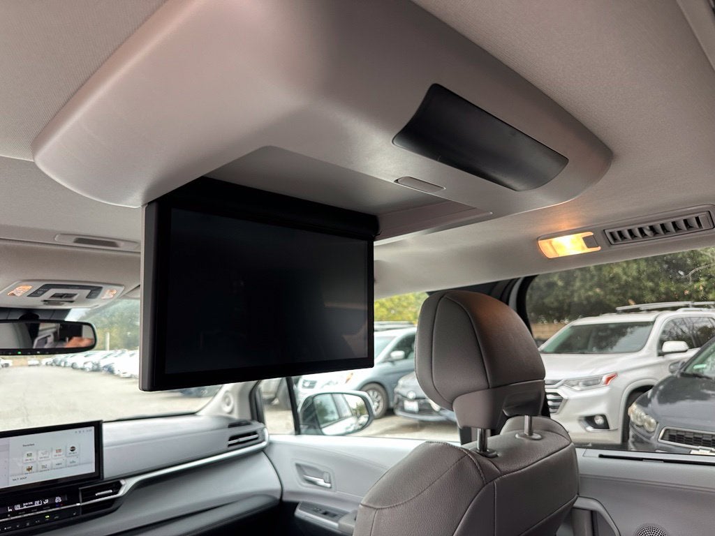 2025 Toyota Sienna XLE 7 Passenger