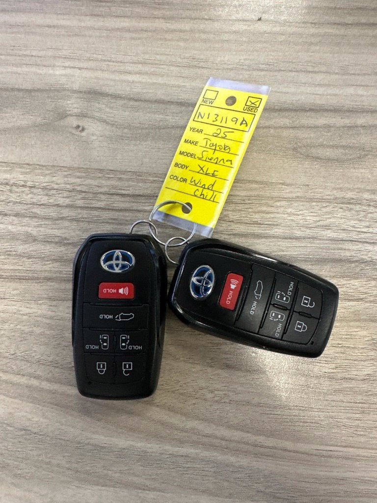 2025 Toyota Sienna XLE 7 Passenger