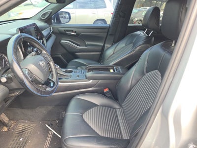 2021 Toyota Highlander XSE