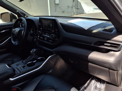2021 Toyota Highlander XSE