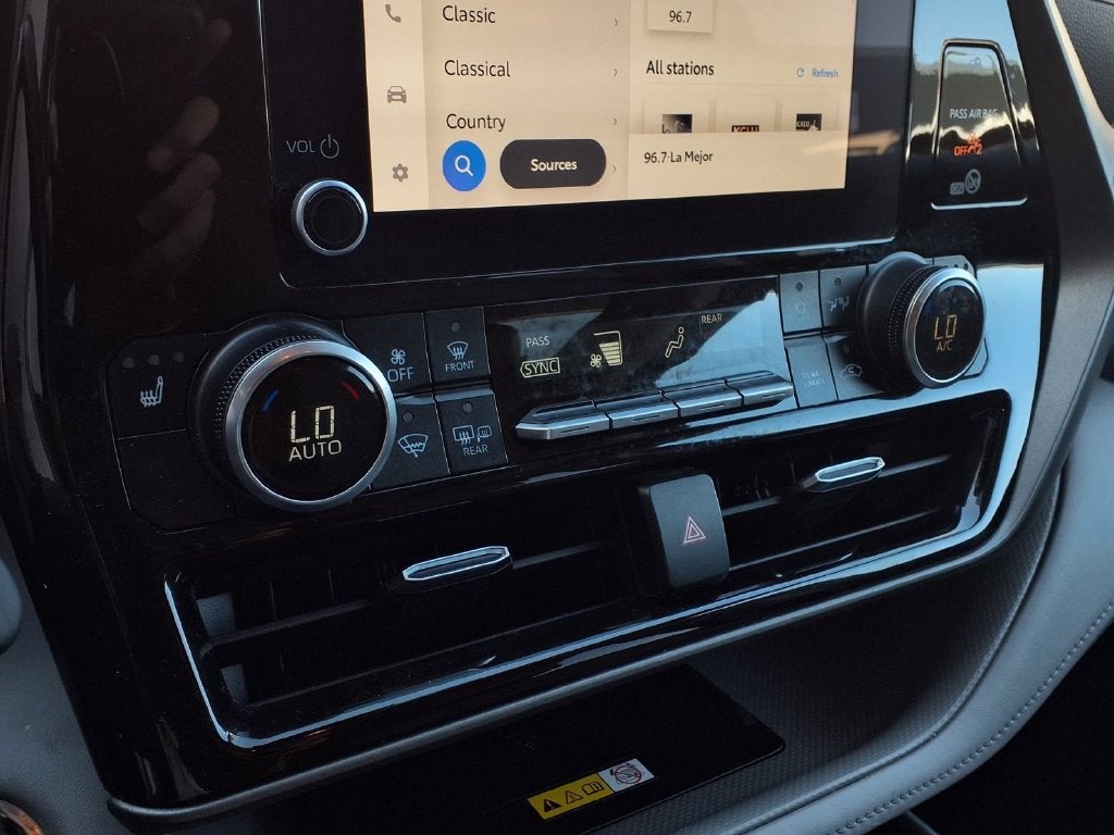 2023 Toyota Highlander Hybrid XLE