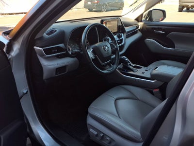 2023 Toyota Highlander Hybrid XLE