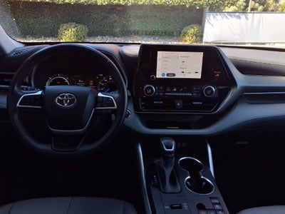 2023 Toyota Highlander Hybrid XLE