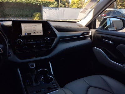2023 Toyota Highlander Hybrid XLE