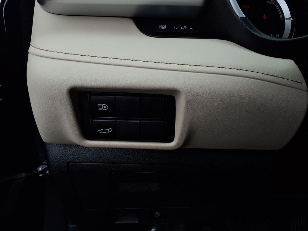2025 Toyota Highlander Hybrid XLE