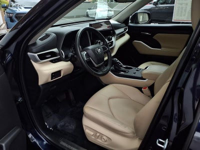 2025 Toyota Highlander Hybrid XLE