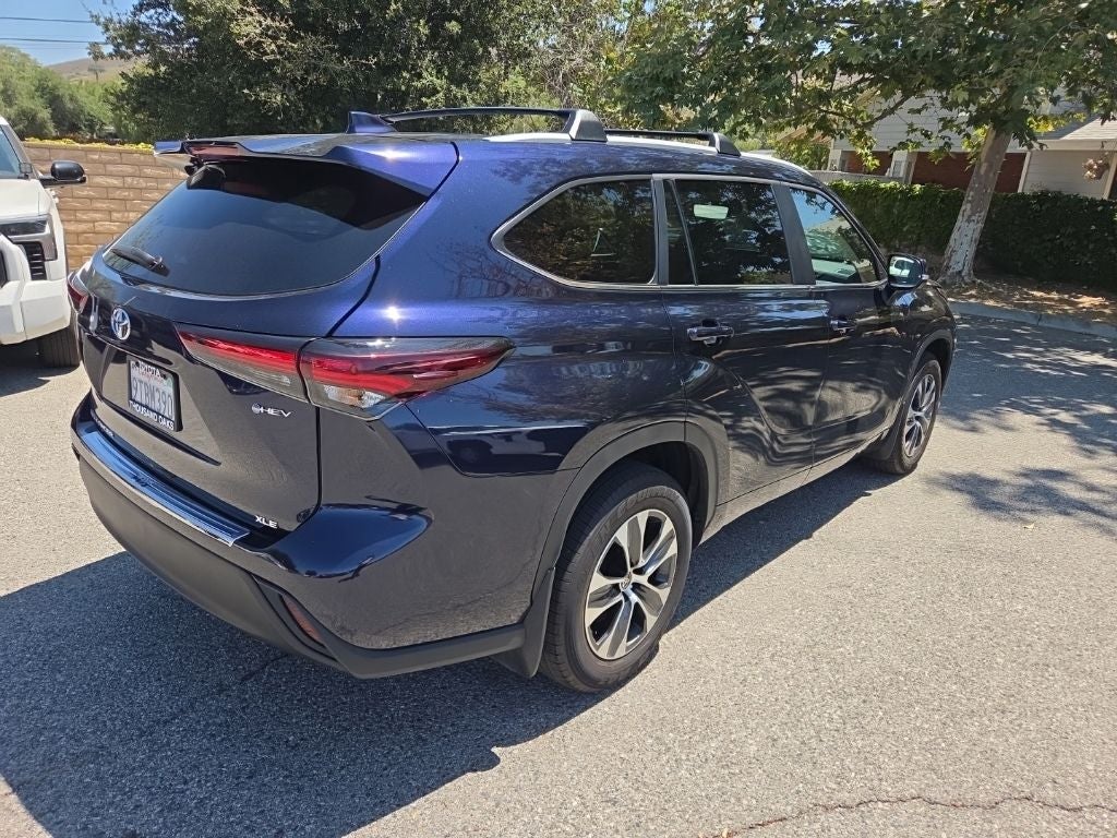 2025 Toyota Highlander Hybrid XLE