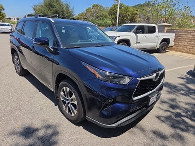 2025 Toyota Highlander Hybrid XLE