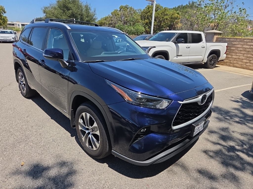 2025 Toyota Highlander Hybrid XLE