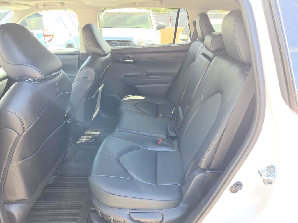 2026 Toyota Highlander Hybrid XLE