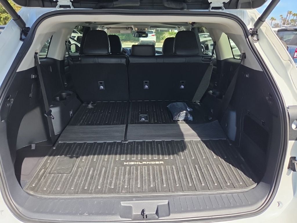 2026 Toyota Highlander Hybrid XLE