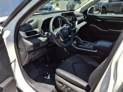 2026 Toyota Highlander Hybrid XLE