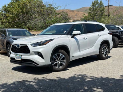 2024 Toyota Highlander Hybrid XLE