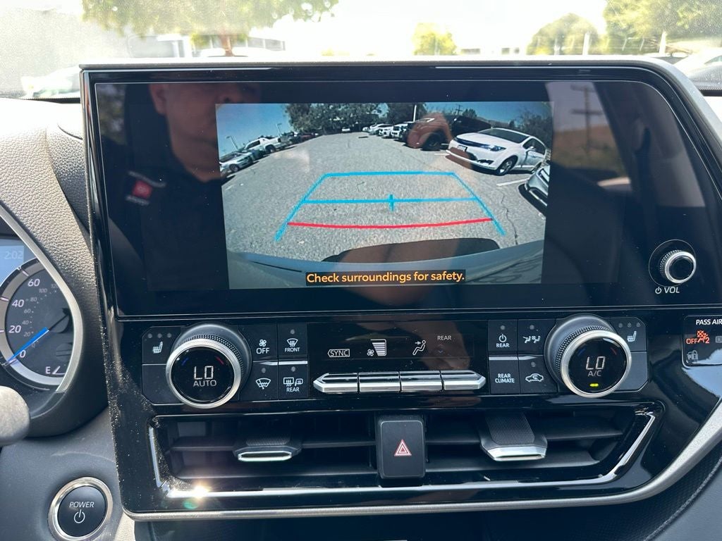 2024 Toyota Highlander Hybrid XLE