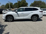 2024 Toyota Highlander Hybrid XLE