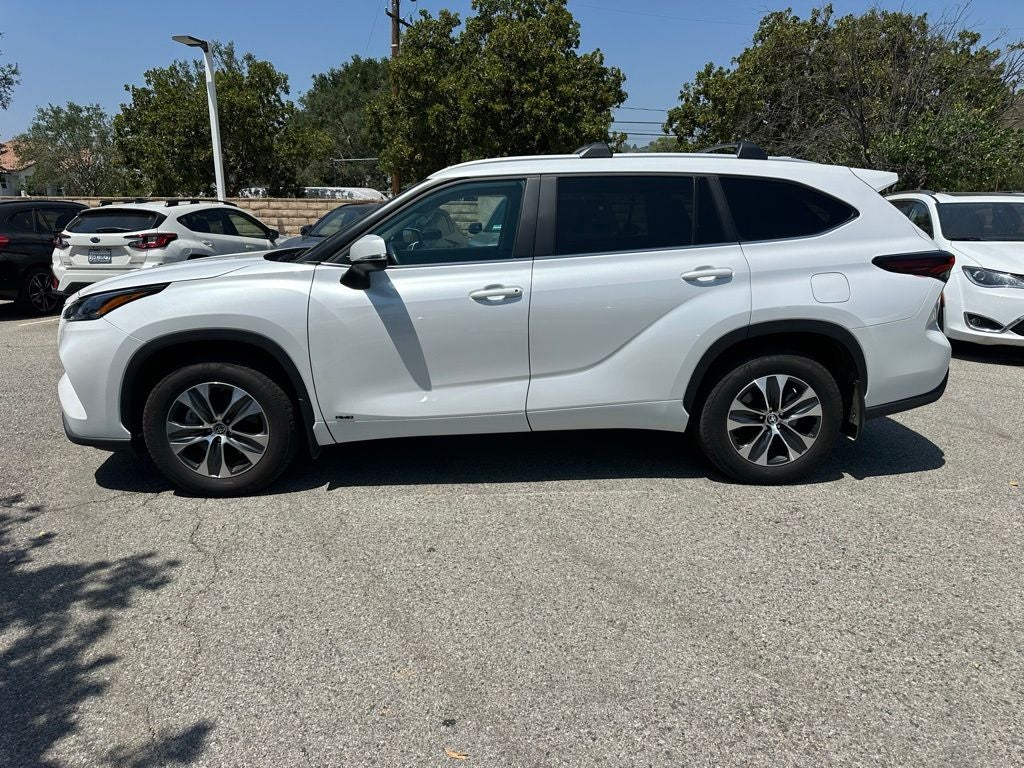 2024 Toyota Highlander Hybrid XLE