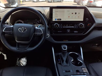 2024 Toyota Highlander Hybrid XLE