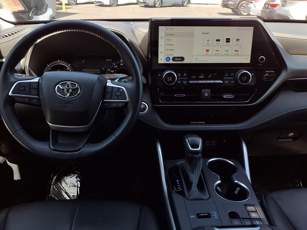 2024 Toyota Highlander Hybrid XLE