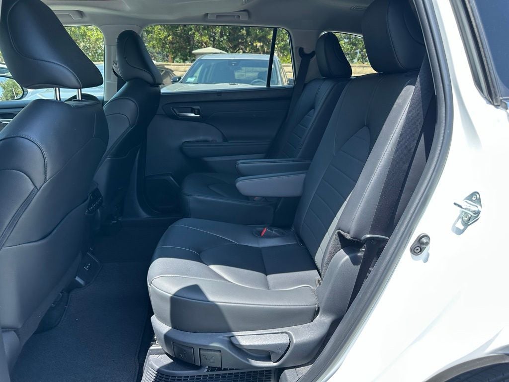 2024 Toyota Highlander Hybrid XLE