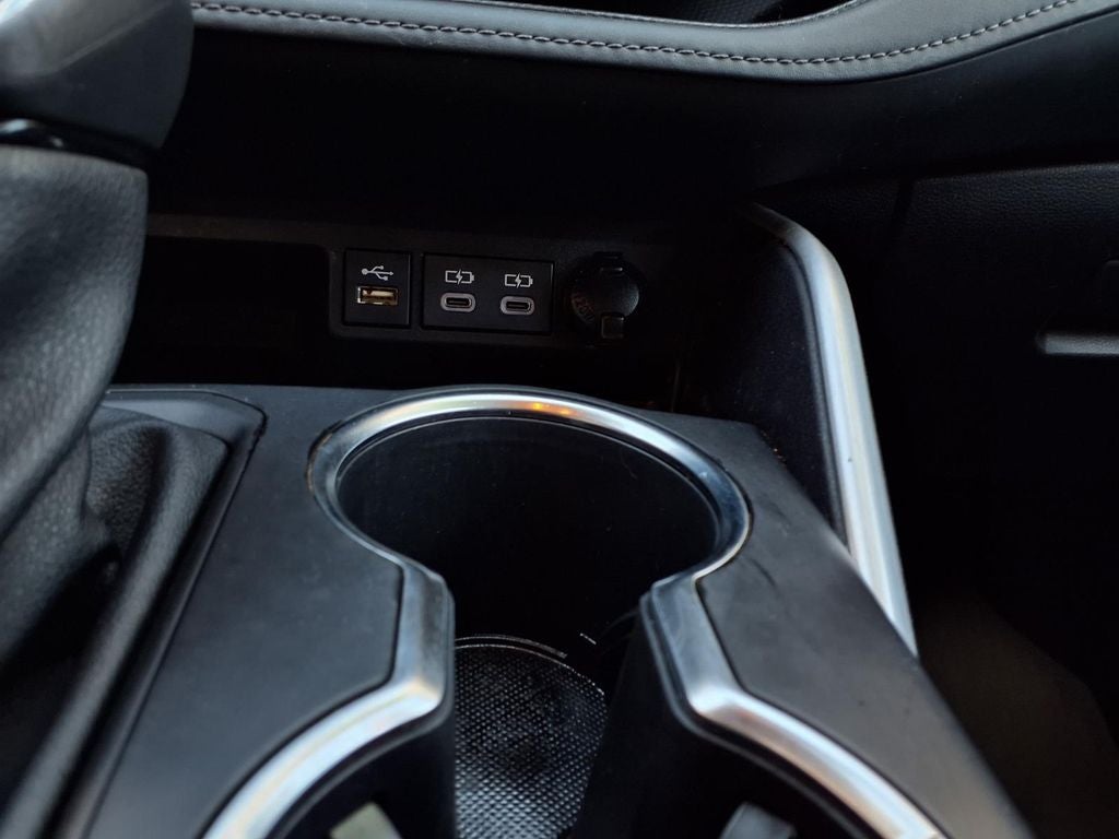 2025 Toyota Highlander Hybrid XLE