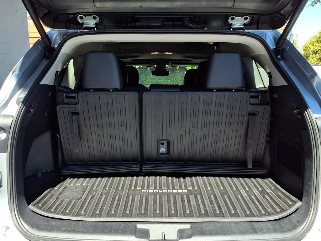 2025 Toyota Highlander Hybrid XLE