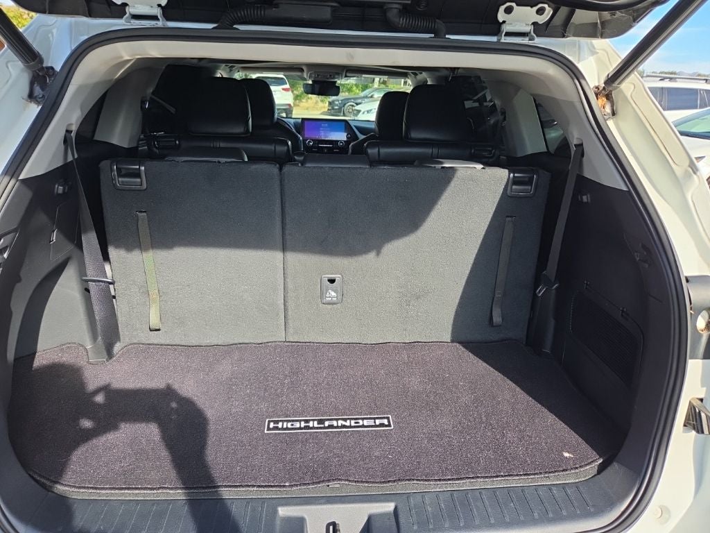 2023 Toyota Highlander Hybrid XLE