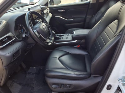 2023 Toyota Highlander Hybrid XLE