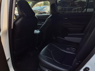 2023 Toyota Highlander Hybrid XLE