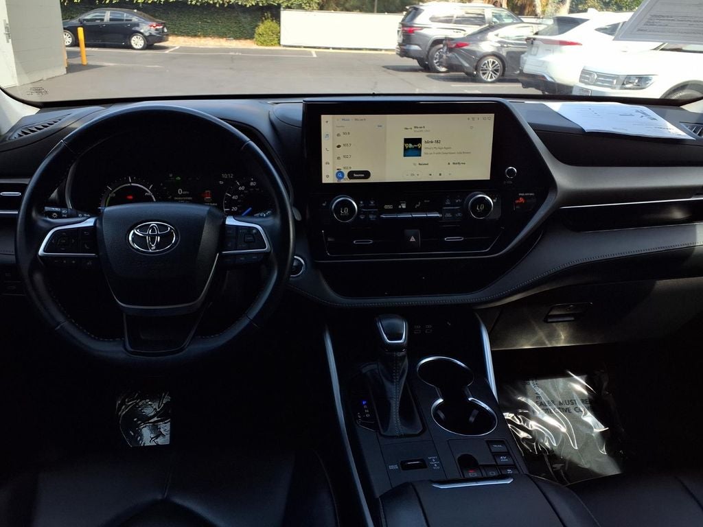 2023 Toyota Highlander Hybrid XLE