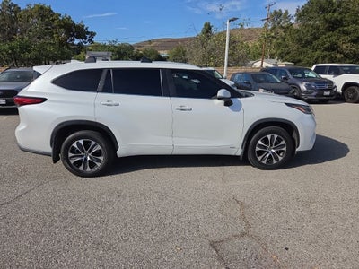 2023 Toyota Highlander Hybrid XLE