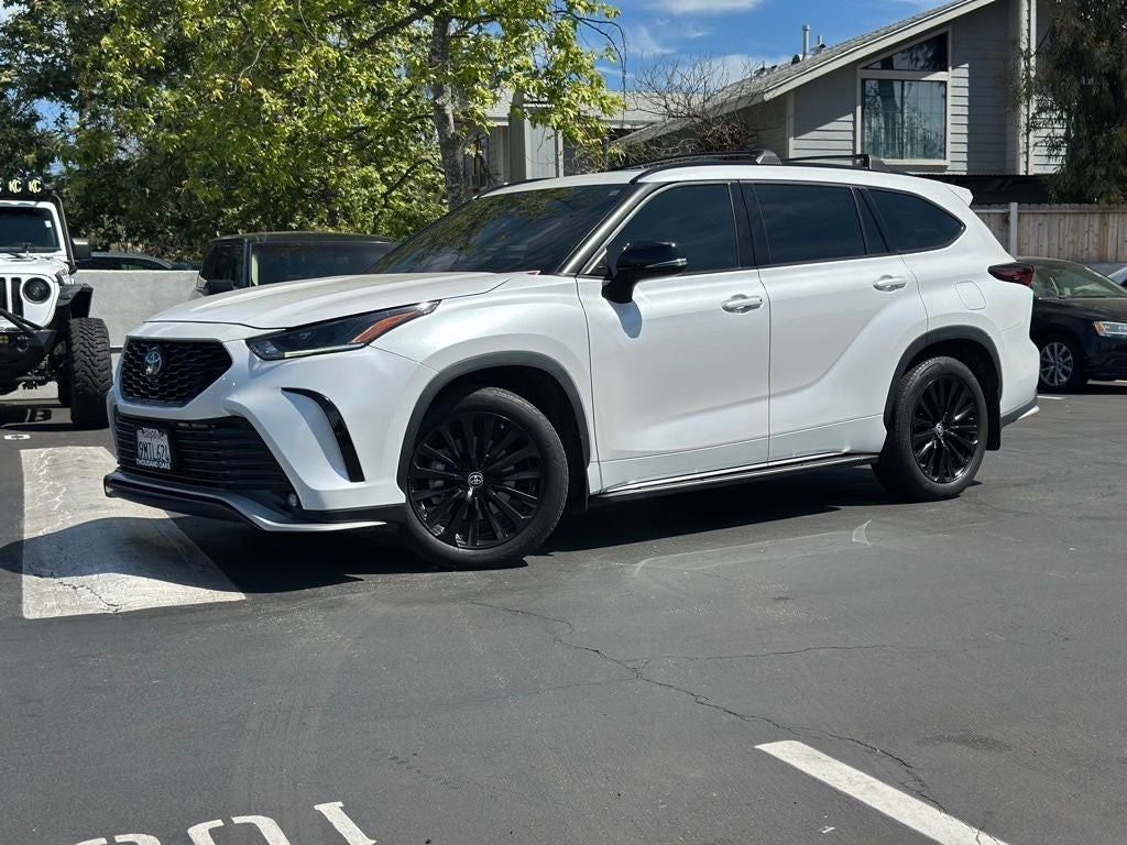 2024 Toyota Highlander XSE