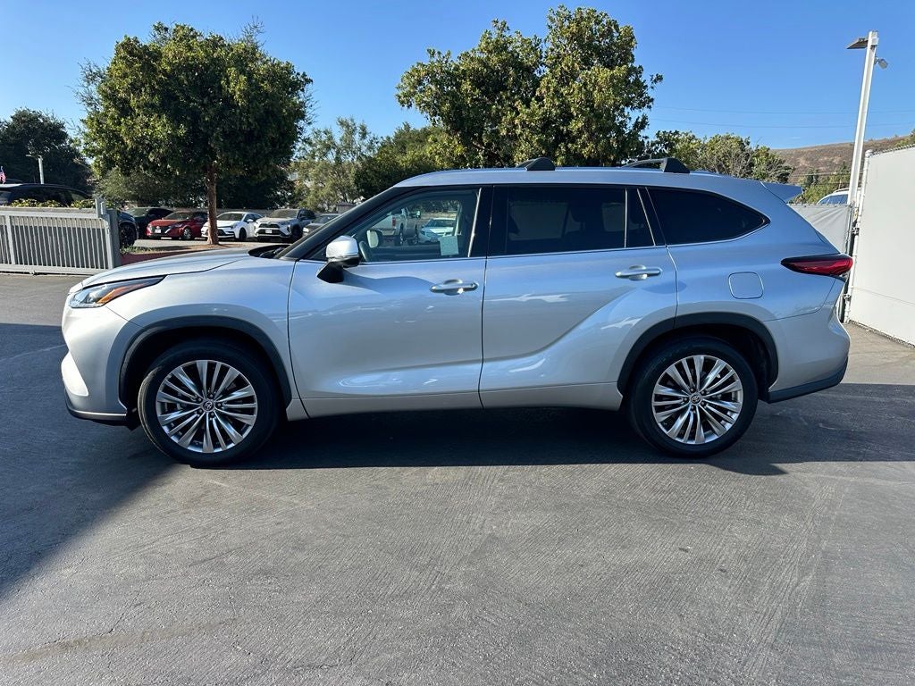 2023 Toyota Highlander Platinum