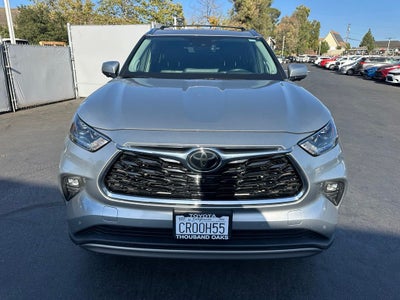 2023 Toyota Highlander Platinum