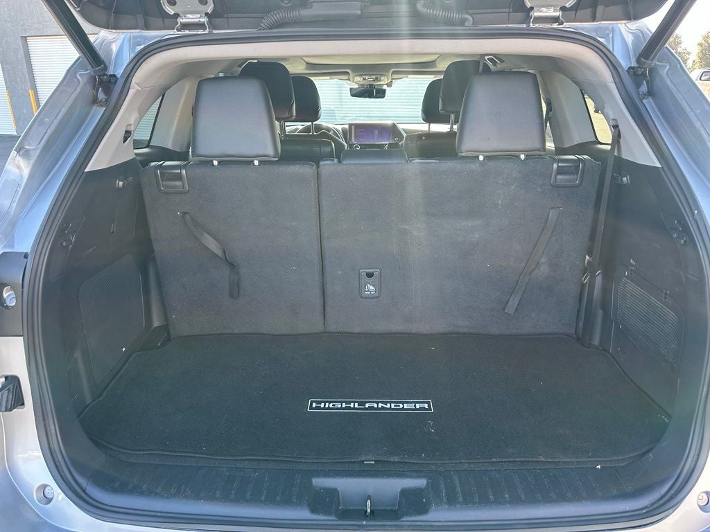 2023 Toyota Highlander Platinum