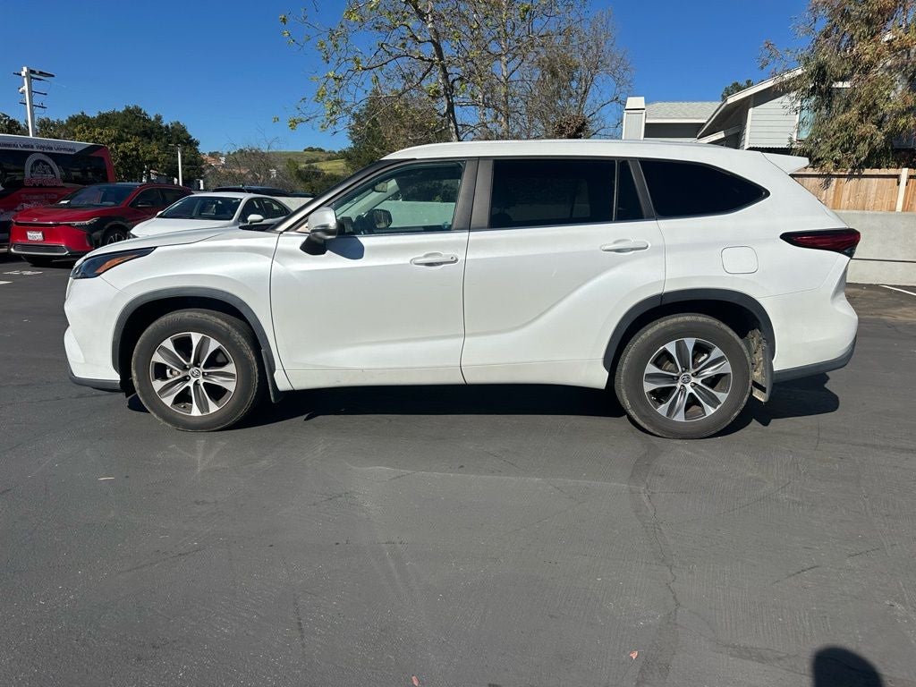 2023 Toyota Highlander L