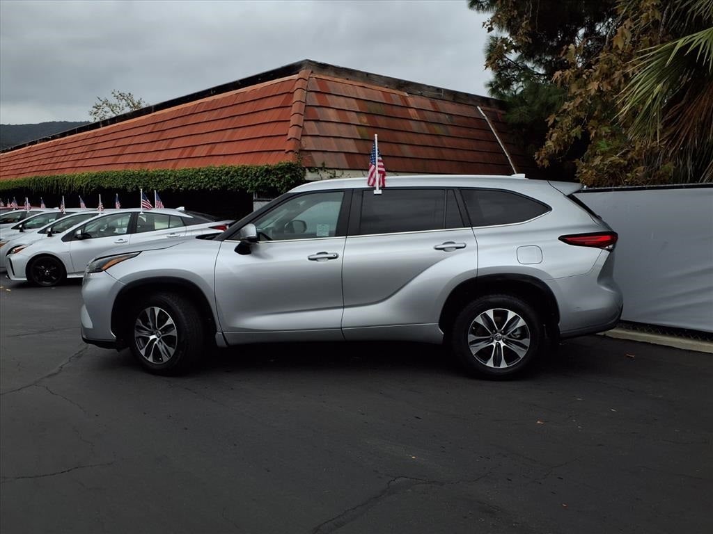 2023 Toyota Highlander XLE