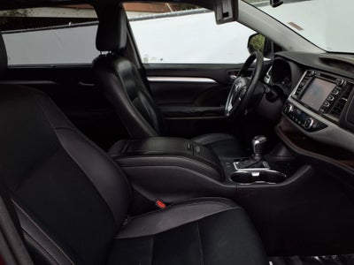 2014 Toyota Highlander XLE V6